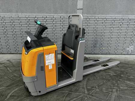 Horizontal-Kommissionierer 2017 Jungheinrich ECE 225 Baujahr 2017/ Stunden 5277/ Forks 1,6M (1)