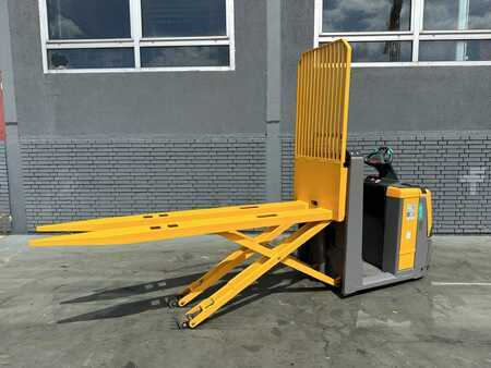 Horizontal-Kommissionierer 2017 Jungheinrich ECE 320 Baujahr 2017 / Stunden 3672 / Top Zustand (3)