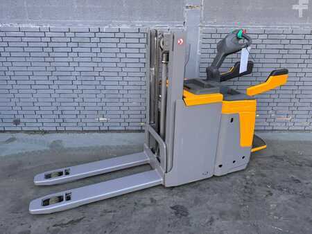 Magasemelésű béka 2017  Jungheinrich ERD 220 Baujahr 2017 HH 2,1M / Akku 2022 /Initialhub (1)