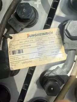 Hochhubwagen 2018  Jungheinrich EJC 214 Baujahr 2018Hubhöhe 4300 Ladegerät integriert (6)