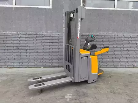 Stapelaars 2018  Jungheinrich ERC 212z Lithium Baujahr 2018 HH 4,7M / Triplex/Initialhub (1)