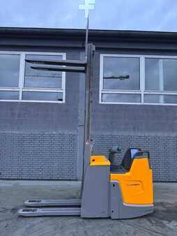 Magasemelésű béka 2018  Jungheinrich ERD 220 Baujahr 2018 /HH 2,9M /Std. 5617 Triplex (1)