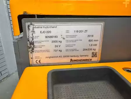 Apilador eléctrico 2018  Jungheinrich EJD 220 Baujahr 2018 Stunden 3896 HH 2,1M (4)