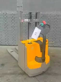 Ledstaplare gå 2019  Jungheinrich EJD 118 Baujahr 2019 Stunden 2002 HH 2010 (4)