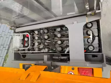 Apilador eléctrico 2019  Jungheinrich EJD 220 Baujahr 2019 Stunden 4275 HH 2,1M (4)