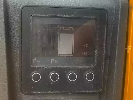 Apilador eléctrico 2019  Jungheinrich EJD 220 Baujahr 2019 Stunden 4370Akku 2021 (5)