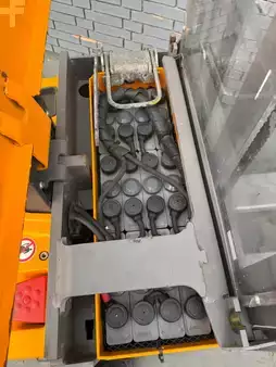 Apilador eléctrico 2019  Jungheinrich EJD 220 Baujahr 2019 Stunden 4469 Akku 2019 (4)