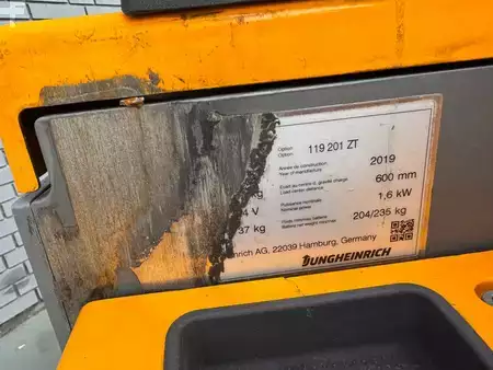 Apilador eléctrico 2019  Jungheinrich EJD 220 Baujahr 2019 Stunden 4865 HH 2010 (4)