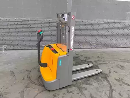 Ledestabler 2019  Jungheinrich EJC 110 Baujahr 2019 HH 2,5M /475 Std./ NEUWERTIG (7)