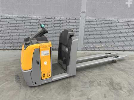 Horizontal-Kommissionierer 2020 Jungheinrich ECE 225 Baujahr 2020/ Stunden 2572/ 3x Vorhanden (2)