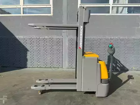 Stapelaars 2020  Jungheinrich EJC 112z Baujahr 2020 Hubhöhe 2900 Akku 2024 (2)