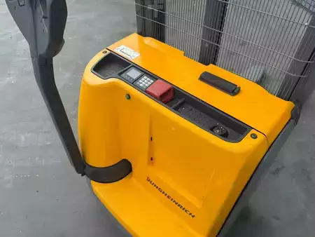 Hochhubwagen 2020  Jungheinrich EJC 110 Baujahr 2020 HH 2,5M / Akku 2020 (3)