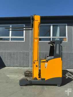 Skyvemast 2012  Jungheinrich ETV 325 Baujahr 2012 / HH 8420 Akku 2012 (2)