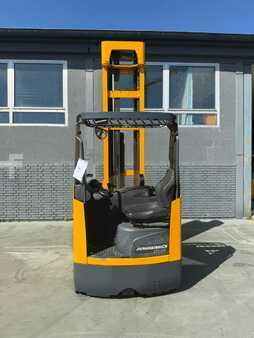 Skyvemast 2012  Jungheinrich ETV 325 Baujahr 2012 / HH 8420 Akku 2012 (3)