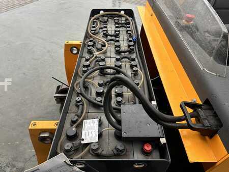 Reach Truck 2012  Jungheinrich ETV 214 Baujahr 2012 / Akku 2019 / HH 10,70M TOP ZUSTAND (8)