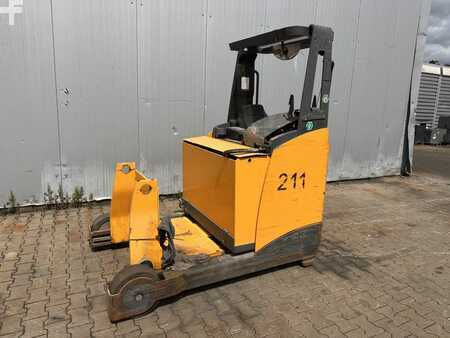 Skyvemast 2012  Jungheinrich ETV 325 Baujahr 2012 / HH 7,40M Defekt/ Ersatzteilträger (2)