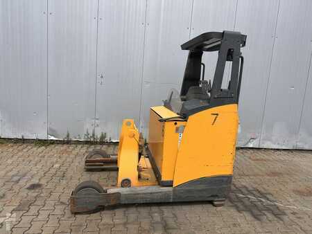 Skyvemast 2013  Jungheinrich ETV 325 Baujahr 2013 / HH 10,52M Defekt/ Ersatzteilträger (1)