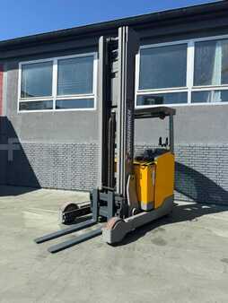 Skyvemast 2016  Jungheinrich ETV 325 Baujahr 2016 / HH 8420 Akku 2016 (1)