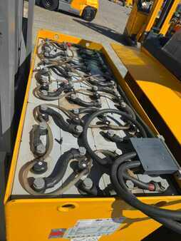 Skyvemast 2016  Jungheinrich ETV 325 Baujahr 2016 / HH 8420 Akku 2016 (9)