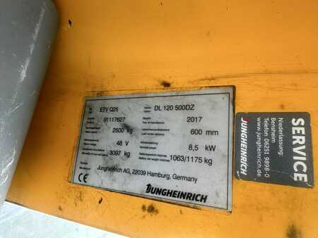 Tolóoszlopos targonca 2017  Jungheinrich ETV Q25 Baujahr 2017 Stunden 6318 Akku 11.2023 (7) 