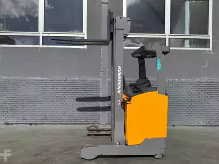 Carrelli retrattili 2020  Jungheinrich ETV 214 Baujahr 2020 / Stunden 8389 HH 6800 (2)