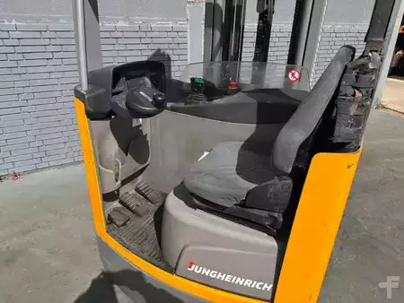 Carrelli retrattili 2020  Jungheinrich ETV 214 Baujahr 2020 / Stunden 8389 HH 6800 (4)