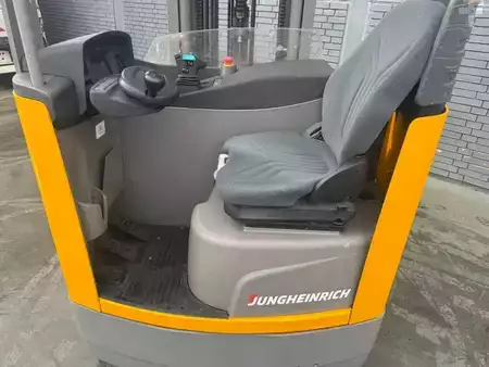Retraky 2020  Jungheinrich ETV 214 Baujahr 2020 / Stunden 8757 HH 6800 (4)