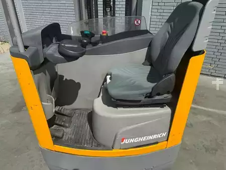 Schubmaststapler 2020  Jungheinrich ETV 214 Baujahr 2020 / Stunden 7868 HH 6800 (4)