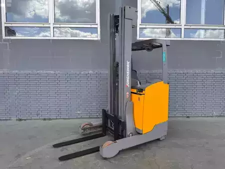 Carrelli retrattili 2020  Jungheinrich ETV 214 Baujahr 2020 / Stunden 9371 HH 6800 (1)