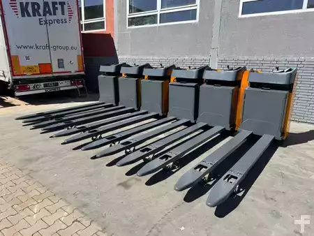 Horizontal-Kommissionierer 2012  Jungheinrich ESE 120 Baujahr 2012 Gabelänge 2,4M 7 X Vorhanden (1)