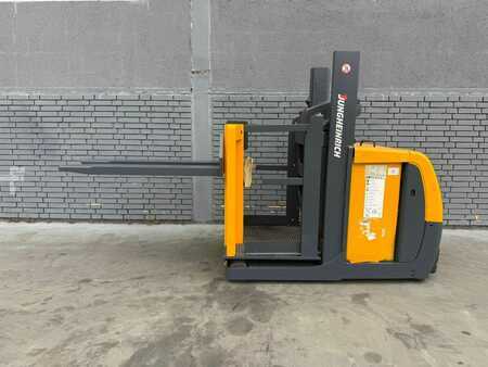 Vertikální vychystávací vozík 2012  Jungheinrich EKS 110 Baujahr 2016 / HH 1800 / Stunden 3174 (2)