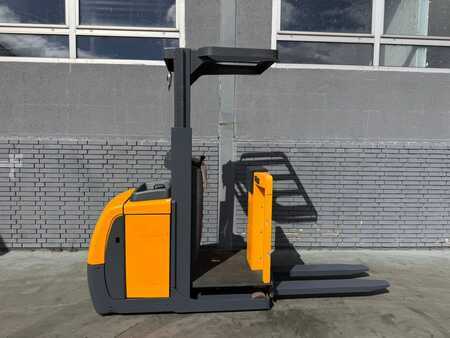 Vertikální vychystávací vozík 2015  Jungheinrich EKS 110 Baujahr 2015 / HH 1800 / Stunden 5135 (3)