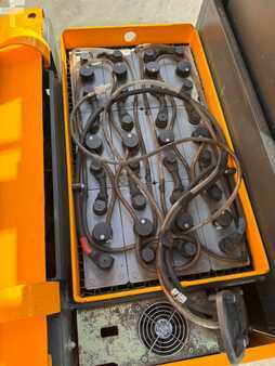 Vertikální vychystávací vozík 2015  Jungheinrich EKS 110 Baujahr 2015 / HH 1800 / Stunden 5331 (7)