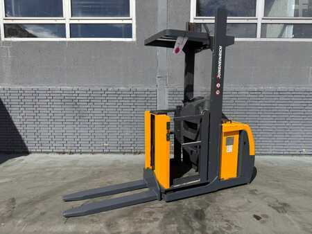 Vertikální vychystávací vozík 2015  Jungheinrich EKS 110 Baujahr 2015 / HH 1800 / Stunden 4649 (2)