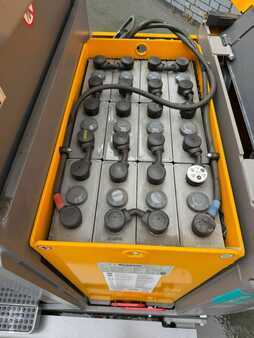 Vertikální vychystávací vozík 2016  Jungheinrich EKS 110 Baujahr 2016 / HH 1800 / Stunden 779 (9)