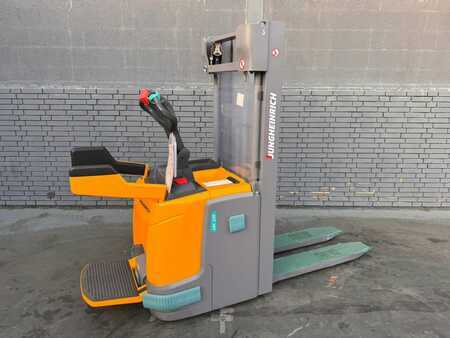 Ledestabler 2017  Jungheinrich ERC 220 Baujahr 2017/ HH 2,5M/ Jungstars***** (3)