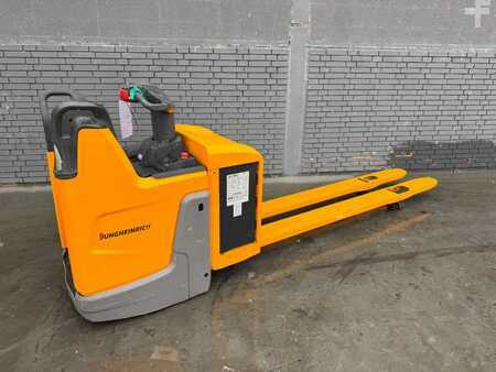 Horizontális komissiózó 2017  Jungheinrich ERE 230 Baujahr 2017 3000kg Gabellänge 2400 (2)