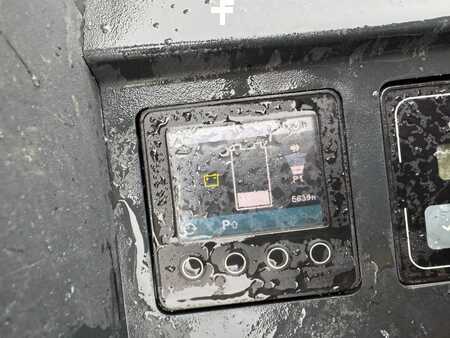 Horizontális komissiózó 2017  Jungheinrich ERE 230 Baujahr 2017 3000kg Gabellänge 2400 (3)