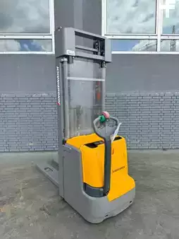 Pinontavaunu 2019  Jungheinrich EJC 220 Baujahr 2019/  Hubhöhe 4800 Akku 2023 (3)