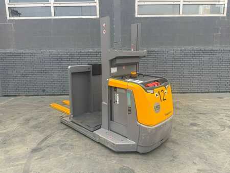 Commissionatori verticali 2021  Jungheinrich EKS 110 Baujahr 2021 / HH 1550 / Stunden 916 (3)