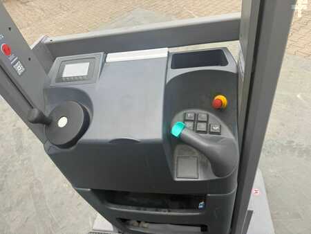 Commissionatori verticali 2021  Jungheinrich EKS 110 Baujahr 2021 / HH 1550 / Stunden 916 (4)