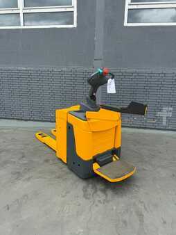 Horizontale orderpickers 2012  Jungheinrich ERE 225 Baujahr 2012 Akku 2018 TRagkraft 2500 (3)