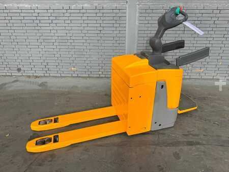 Horizontális komissiózó 2016  Jungheinrich ERE 120 Baujahr 2016/ Akku 2021/ Top Zustand (1)