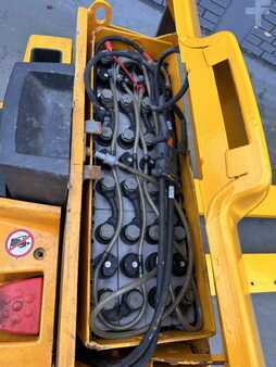 Transpallet elettrici 2016  Jungheinrich EJE 220  Baujahr 2016/ Stunden 2149/ Gabel 1,6M (6)