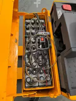 Porta-paletes elétrico 2016  Jungheinrich ERE 120 Baujahr 2016 Akku 2016 Gabellänge 1150 (5)