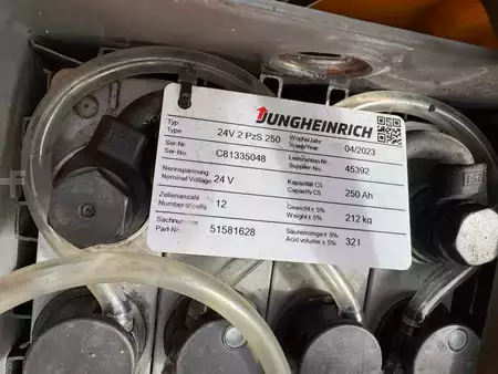 Porta-paletes elétrico 2016  Jungheinrich ERE 120 Baujahr 2016 Akku 2023 Gabellänge 1150 (6)