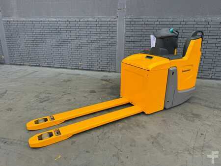 Nízkozdvižný vozík 2017  Jungheinrich ERE 125 Baujahr 2017 Akku 2017 Gabellänge 1600 (1)