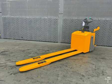 Plocktruckar horizontal 2017  Jungheinrich ERE 225 Baujahr 2017 Akku 2021 Gabellänge 2400 (1)