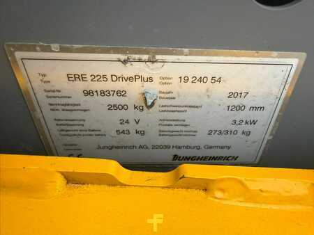Plocktruckar horizontal 2017  Jungheinrich ERE 225 Baujahr 2017 Akku 2021 Gabellänge 2400 (5)
