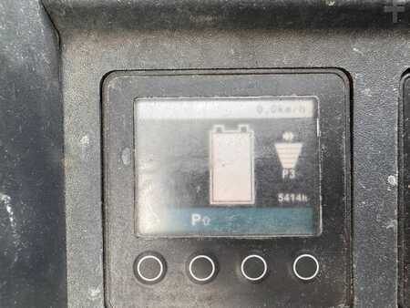 Plocktruckar horizontal 2018  Jungheinrich ERE 225 Baujahr 2018 Akku 2018 Gabellänge 2400 (5)